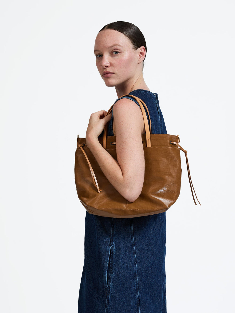 Jack Gomme Emy Linen Tote Bag in Havana available at Barbara Katz