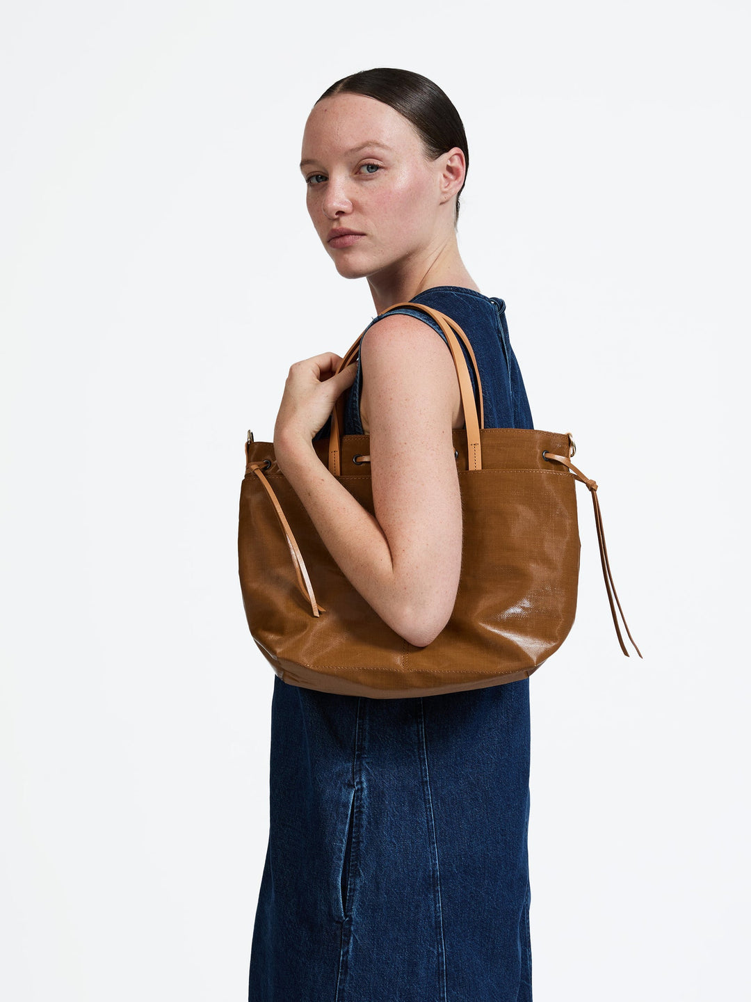 Jack Gomme Emy Linen Tote Bag in Havana available at Barbara Katz