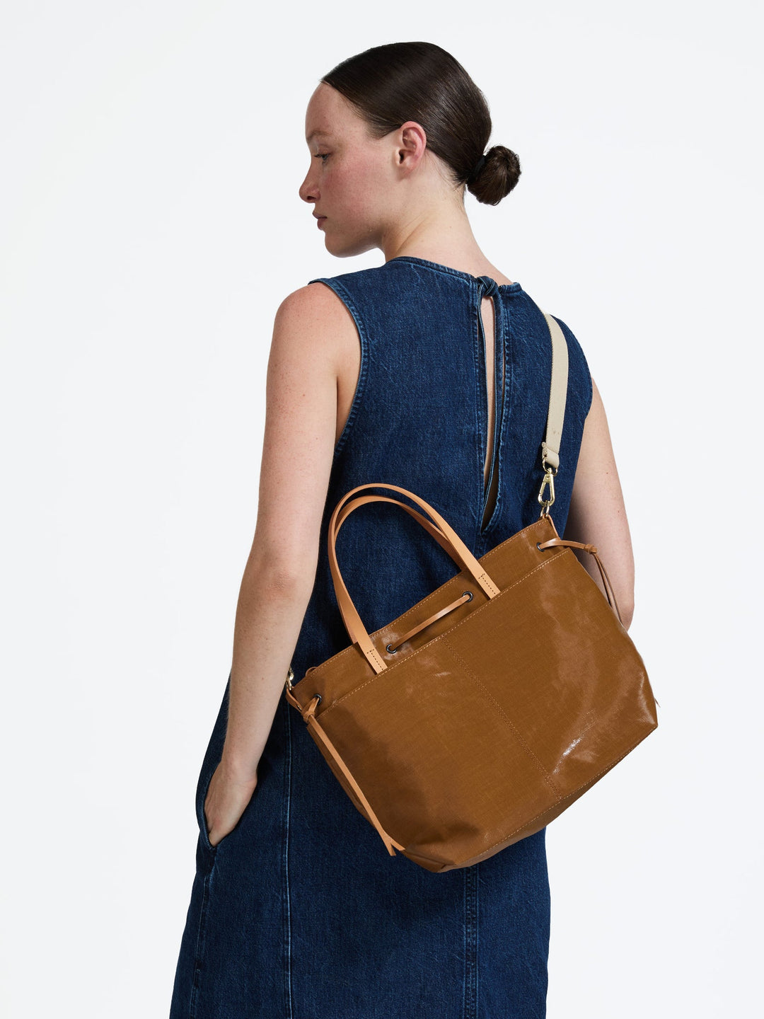 Jack Gomme Emy Linen Tote Bag in Havana available at Barbara Katz
