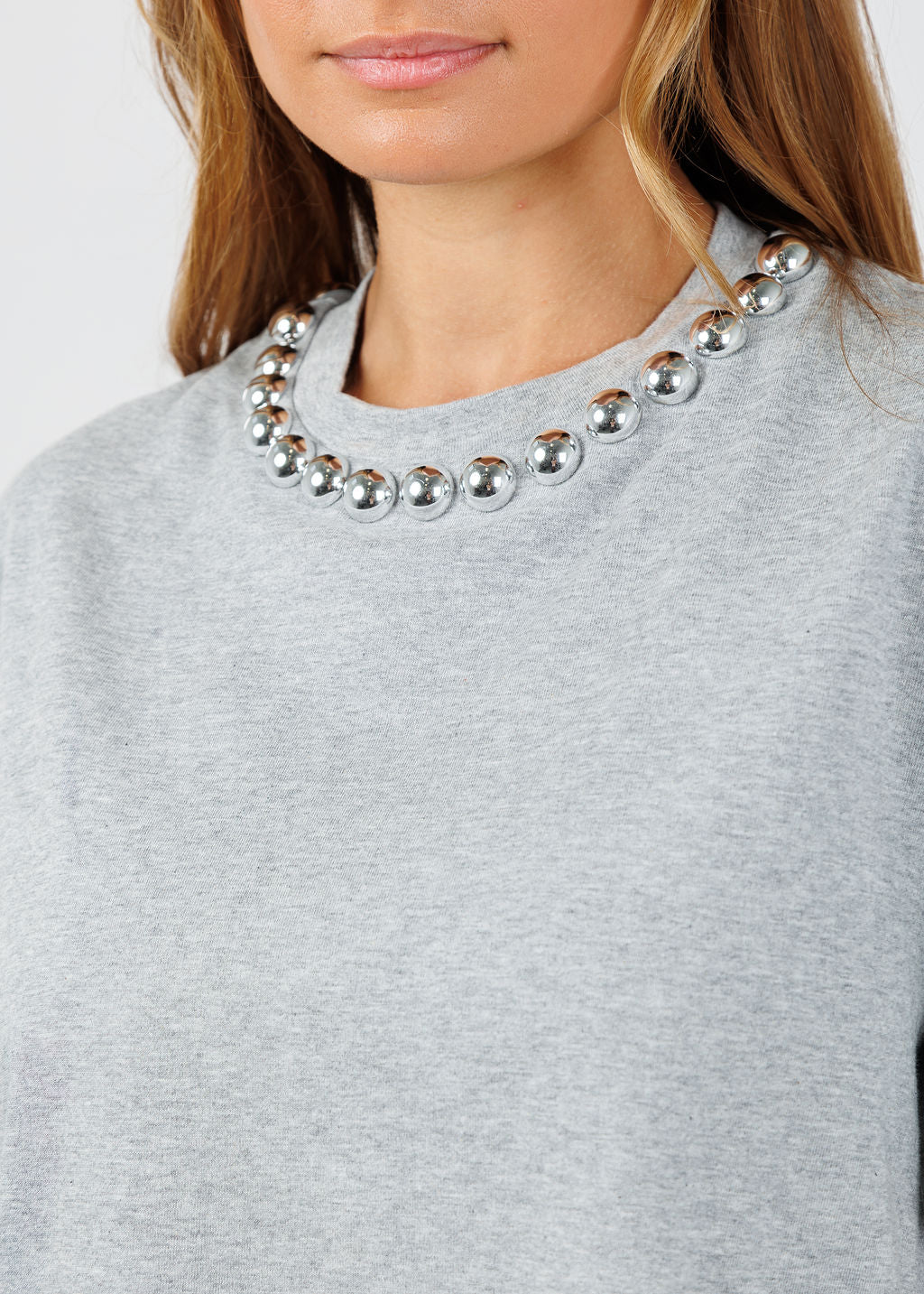Essentiel Antwerp Intenso Silver Balls T-shirt in Shadow available at Barbara Katz