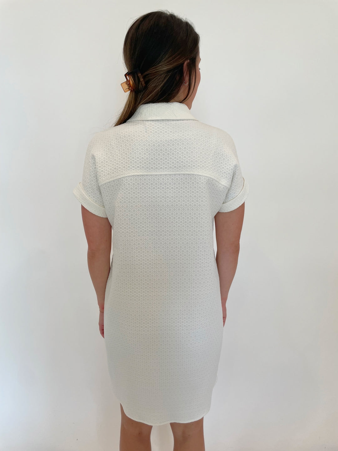 Peace of Cloth Kyle Jacquard Short Sleeve Dress in Chalk available at Barbara Katz