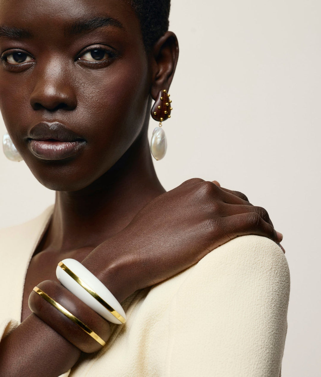 Orbit Earrings - Pearl