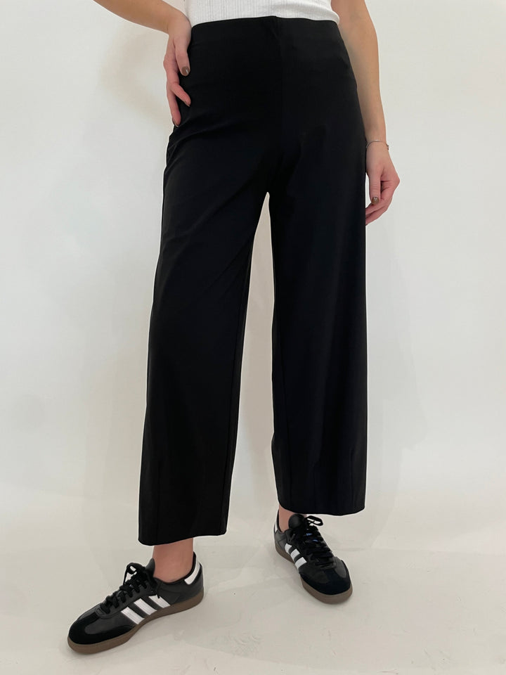 Raffaello Rossi Sally 7/8 High Tech Jersey Pants in Black available at Barbara Katz