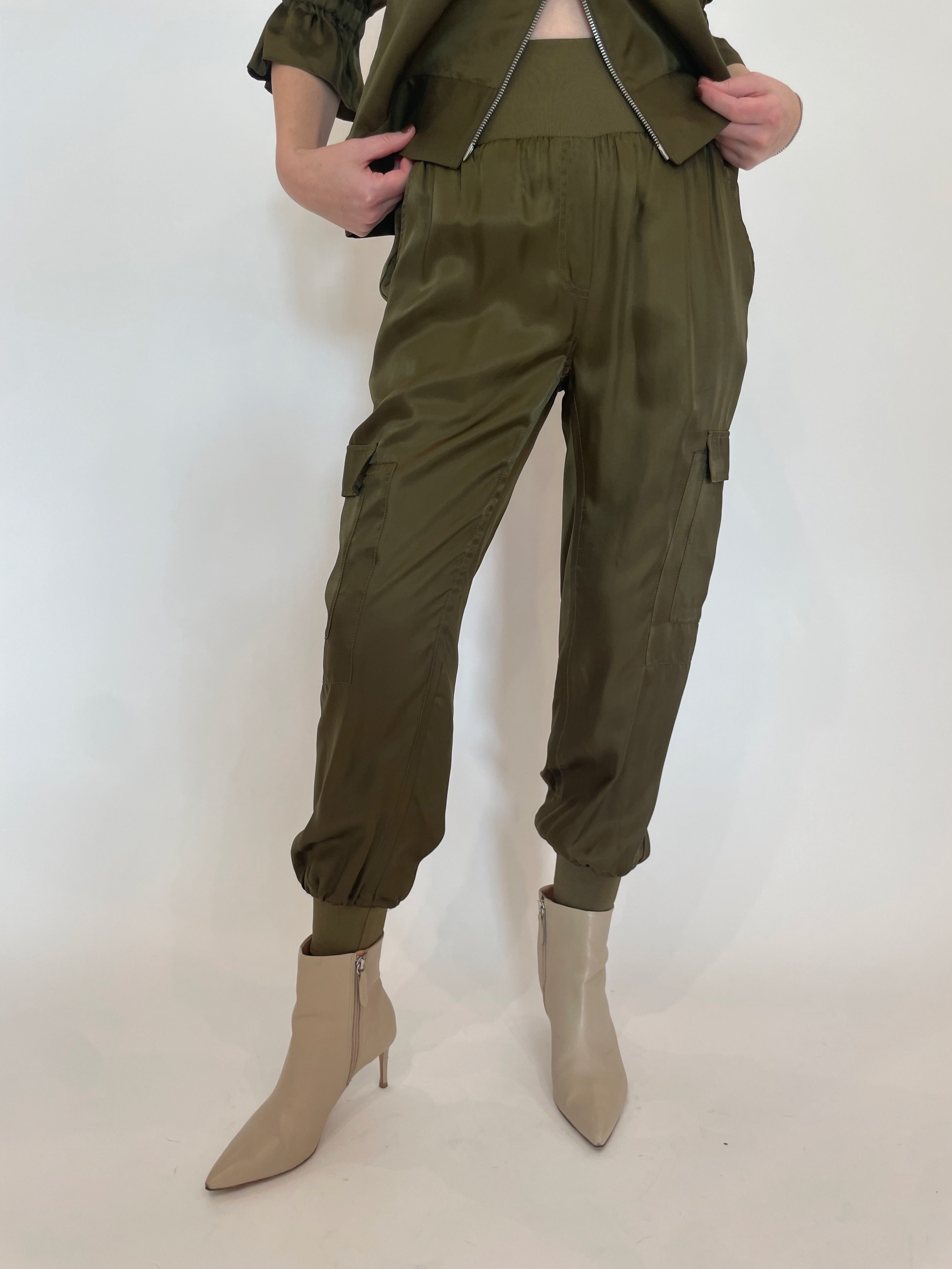 Cinq a Sept Giles Pants - Dark Olive – Barbara Katz Cinq a Sept Giles Pants - Dark Olive – Barbara Katz