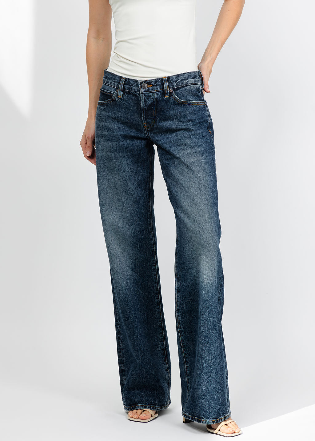 Frame The Gray Jeans - Tolerate available at Barbara Katz