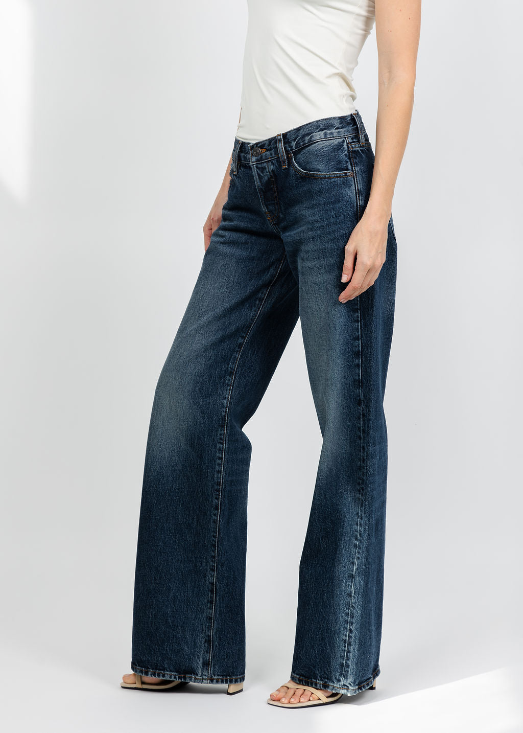 Frame The Gray Jeans - Tolerate available at Barbara Katz
