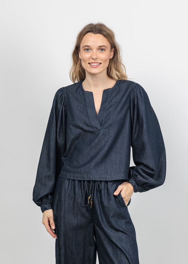 Frame The Off Duty Long Sleeve Popover in Rinse available at Barbara Katz