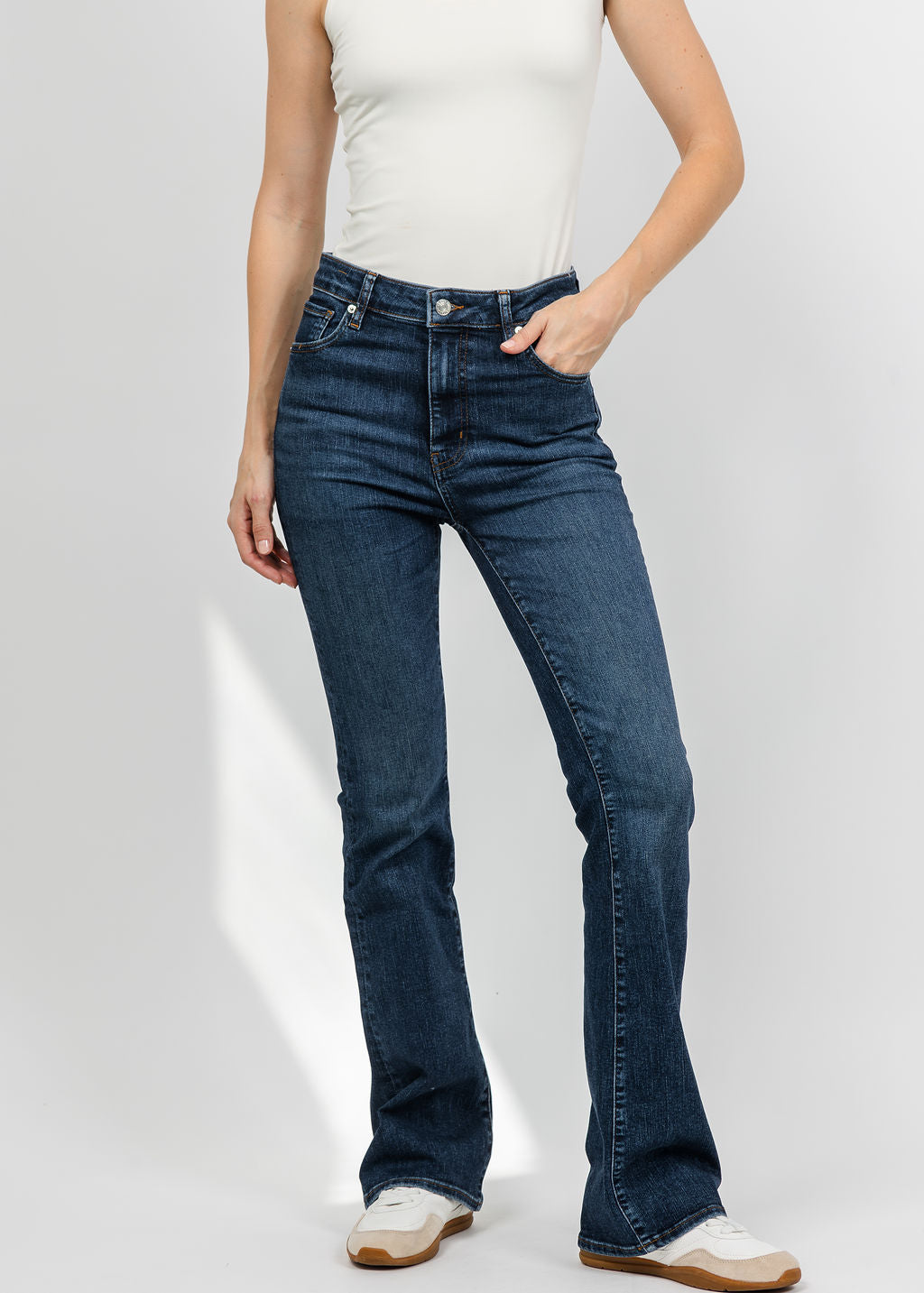 Frame The Reboot Pant in Showdown available at Barbara Katz