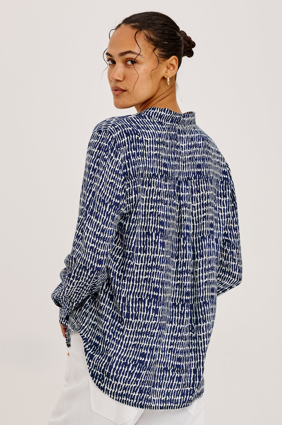 Rails Josephine Shirt in Navy Pebbled  print available at Barbara Katz