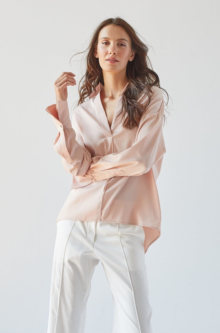 Adroit Atelier Kay Popover Satin Blouse With Long Cuffs - Rose