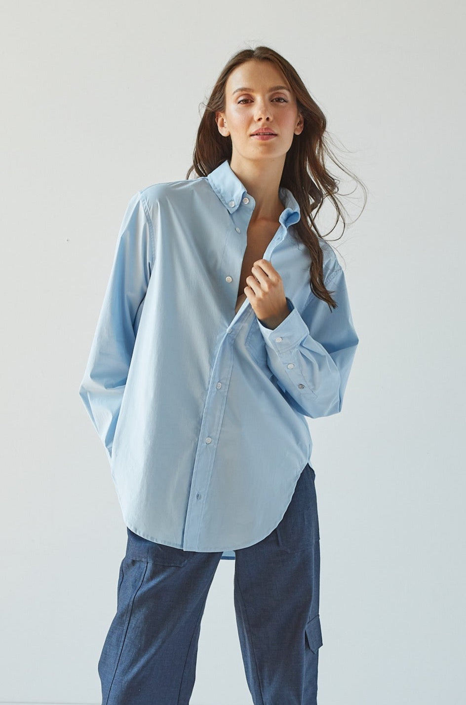 Adroit Atelier's Kean Boyfriend Solid Button-Down Shirt in Blue Sky