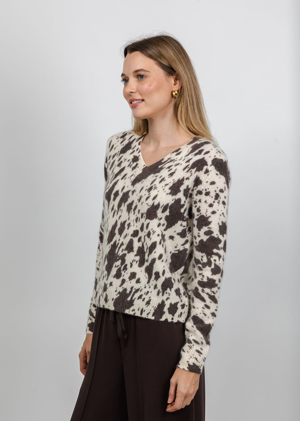 Kokun The Jasper Abstract V Neck Sweater in Ivory available at Barbara Katz
