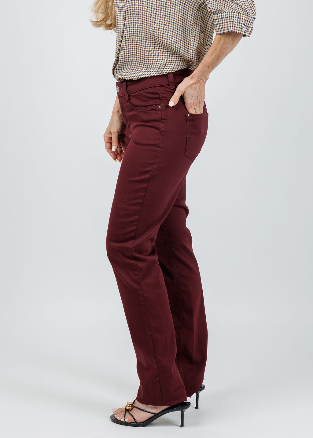 MAC Dream Straight Denim 32" in Wine available at Barbara Katz