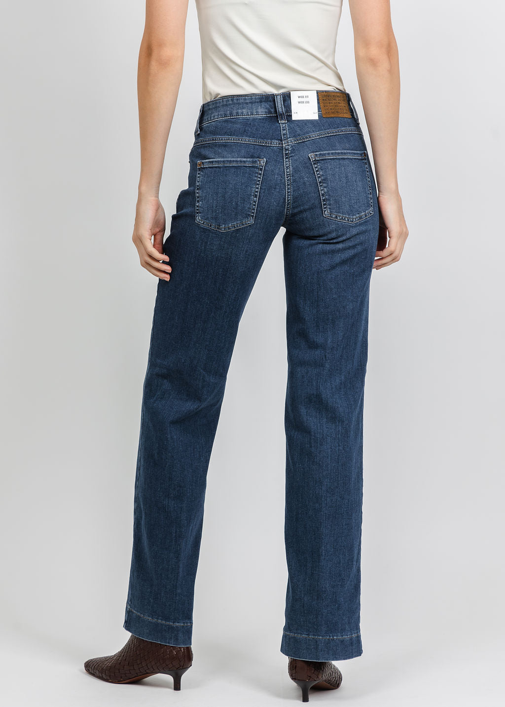 MAC 32" Wide Rivet Jeans in Used Wash available at Barbara Katz