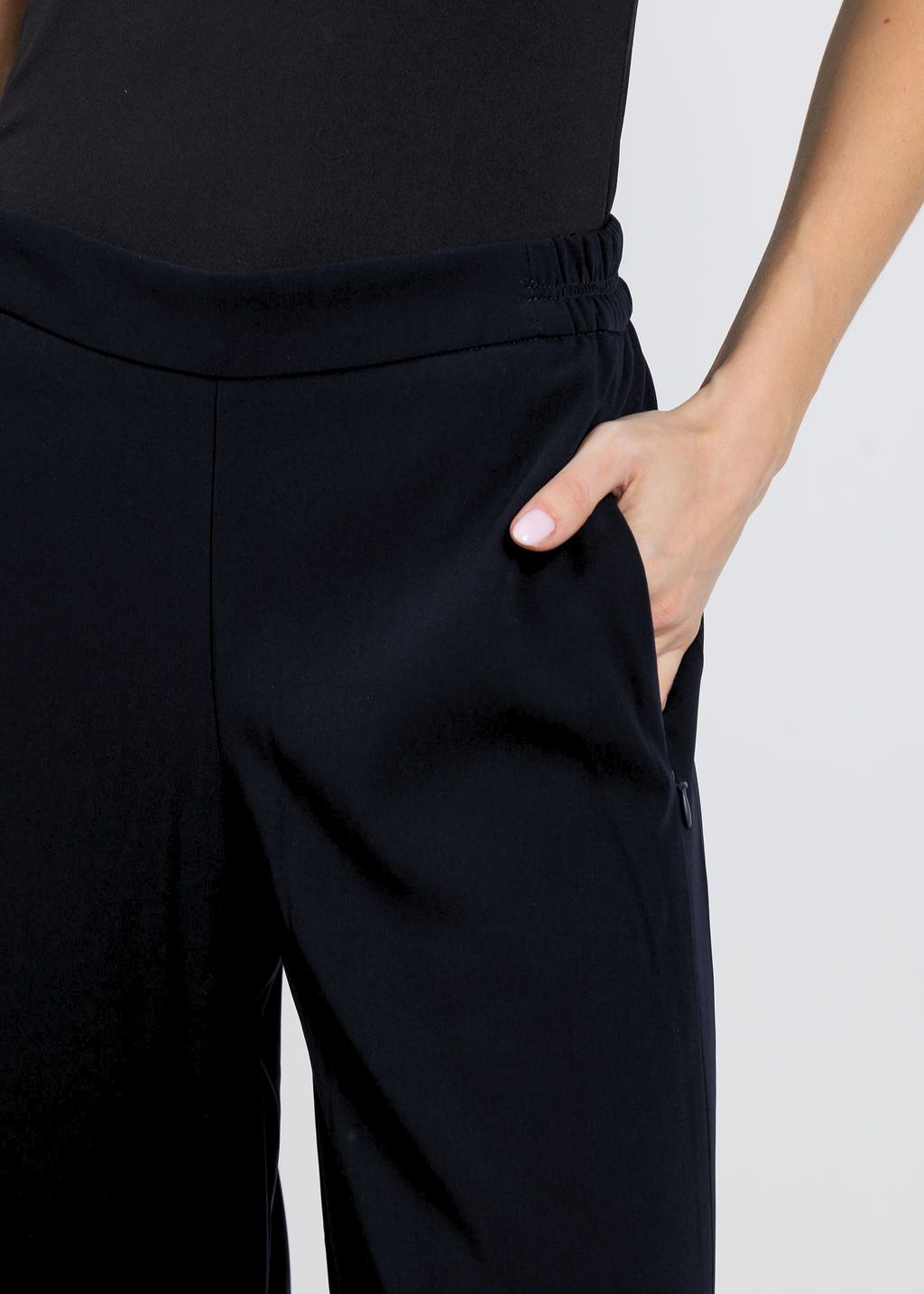 MAC Coralie Crop Floating Crepe Pants in Black available at Barbara Katz