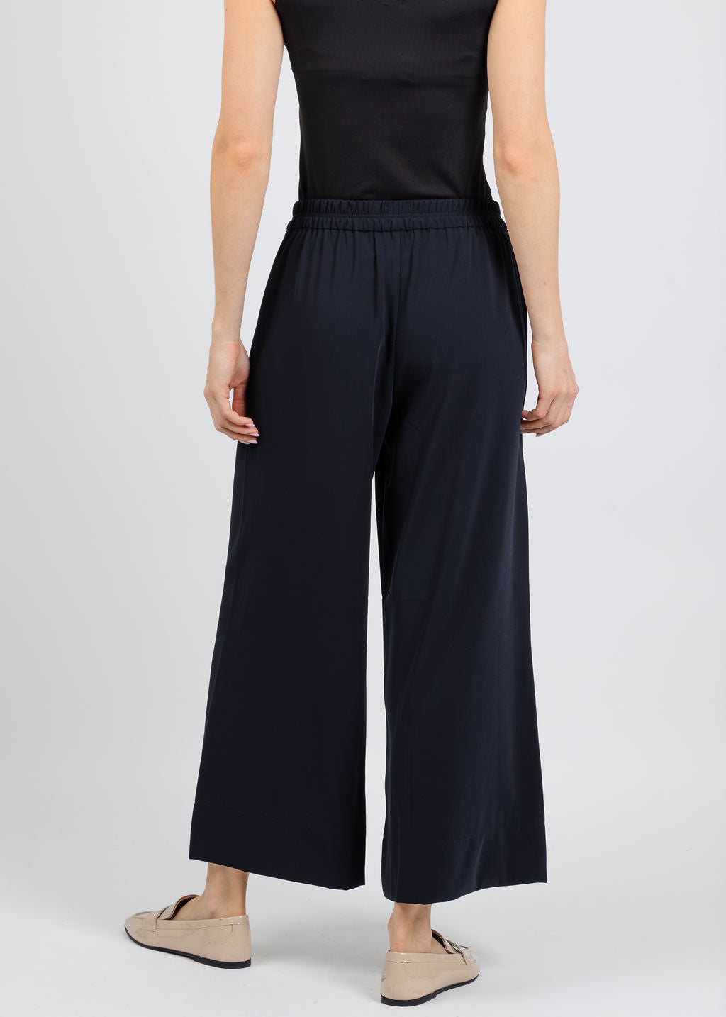 MAC Coralie Crop Floating Crepe Pants in Navy available at Barbara Katz