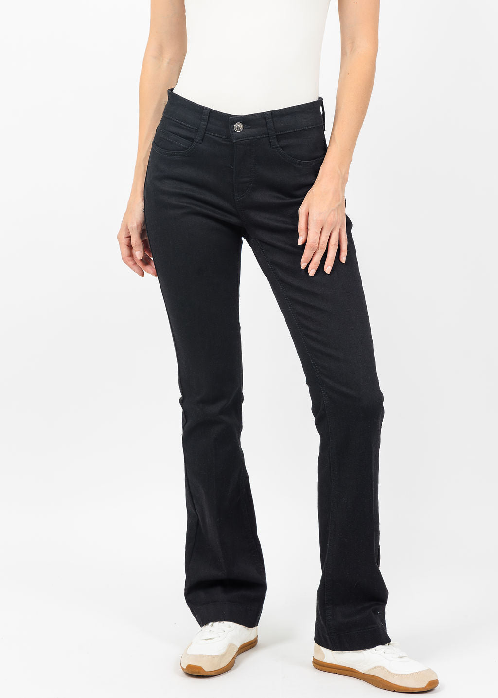 MAC Dream Boot Cut Jeans 32" in Black available at Barbara Katz