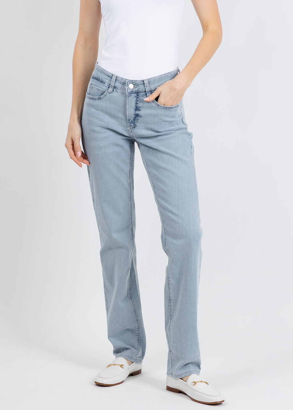 MAC Dream Straight Denim 32" in Aqua Blue available at Barbara Katz