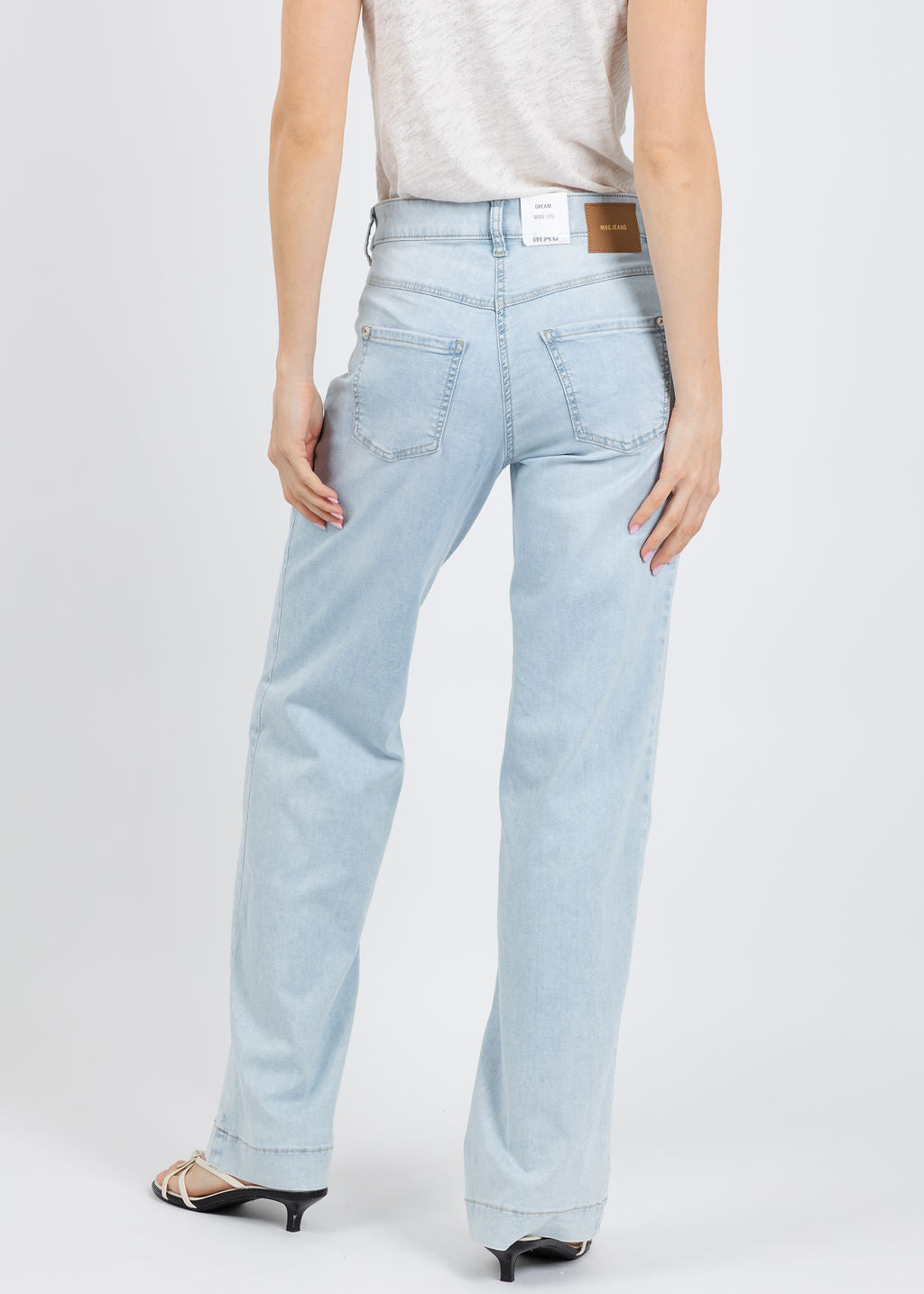 MAC Dream Wide Wonderlight Jeans 32" in Light Azure Blue available at Barbara Katz