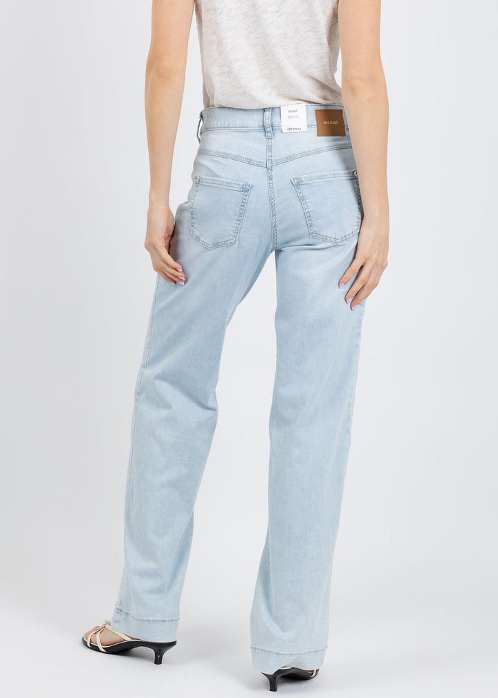 MAC Dream Wide Wonderlight Jeans 32" in Light Azure Blue available at Barbara Katz