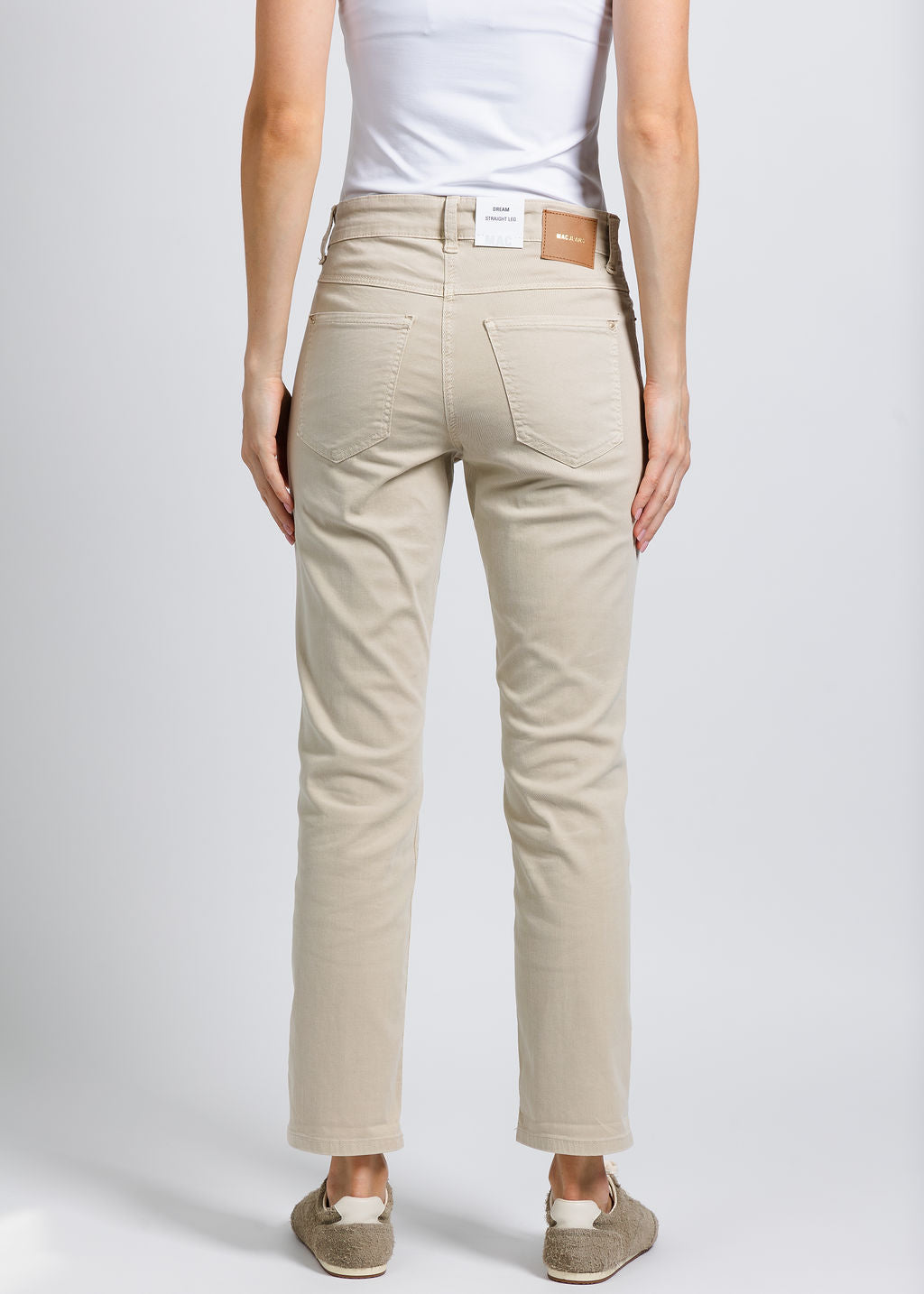 MAC Jeans 27" Dream Cropped Denim in Smoothly Beige available at Barbara Katz