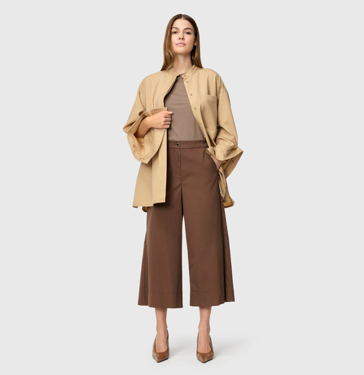 MAC Caroline Tissue Cotton Wide Crop Pants in Fawn Brown available at Barbara Katz