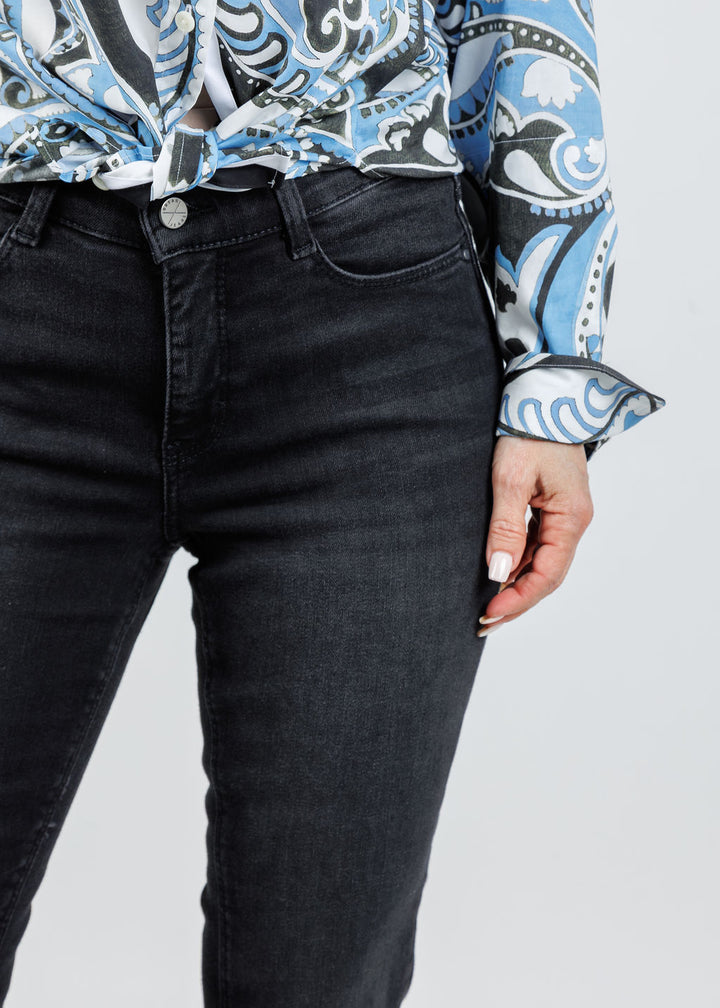 MAC Dream Boot Cut Jeans 32" in Black available at Barbara Katz