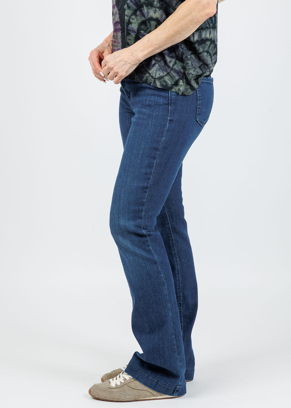 MAC Dream Boot Cut Jeans 32" in Denim available at Barbara Katz