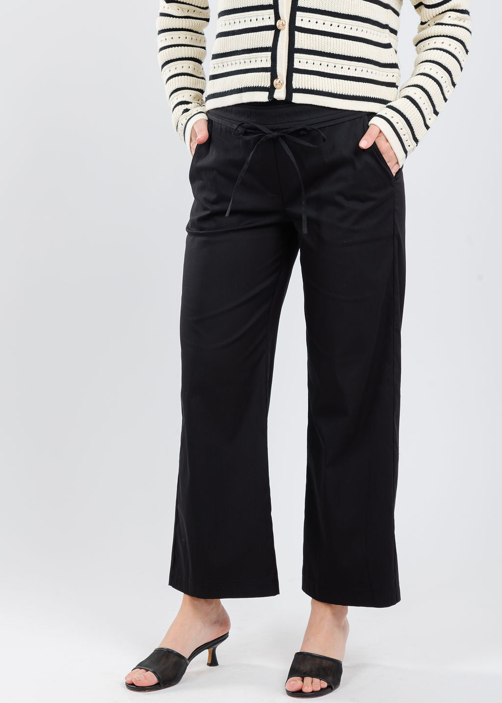 MAC Chiara Crop Pants in Black available at Barbara Katz