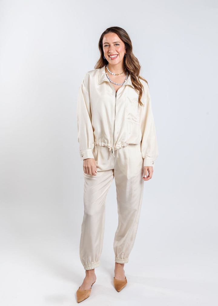 Marella Preside Jacket in Wool White paired with matching Marella Abetaia Long Trouser Pants in Wool White available at Barbara Katz
