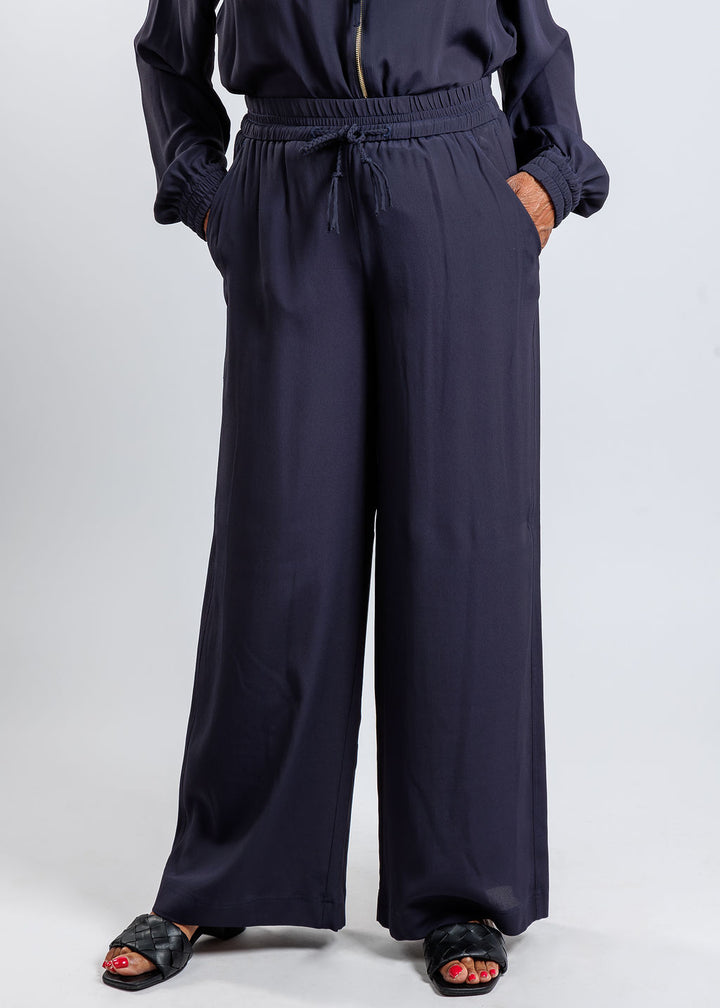 Marella Vivaio Crepe Pants in Navy available at Barbara Katz