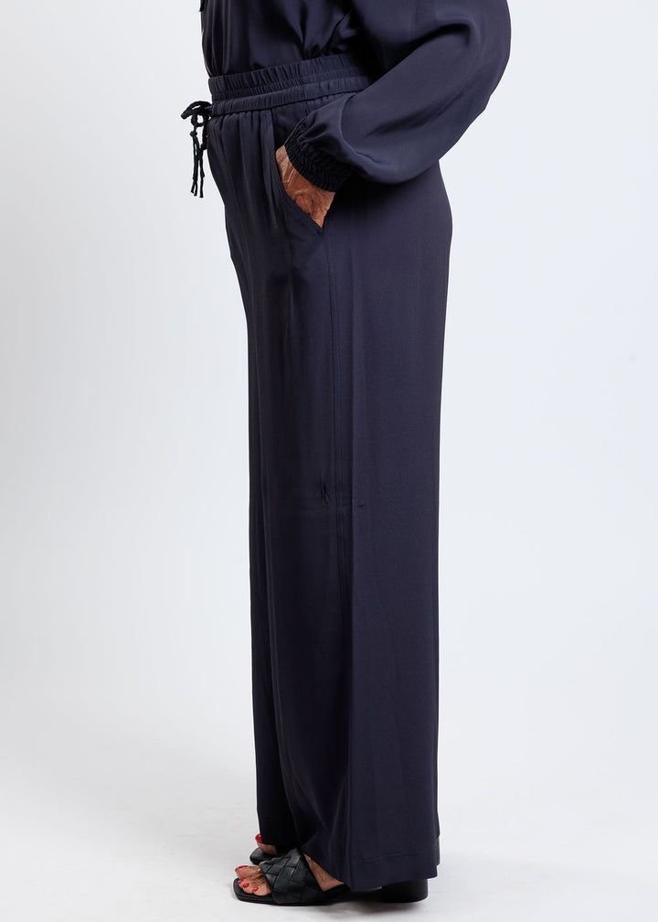 Marella Vivaio Crepe Pull-On Pants in Navy available at Barbara Katz