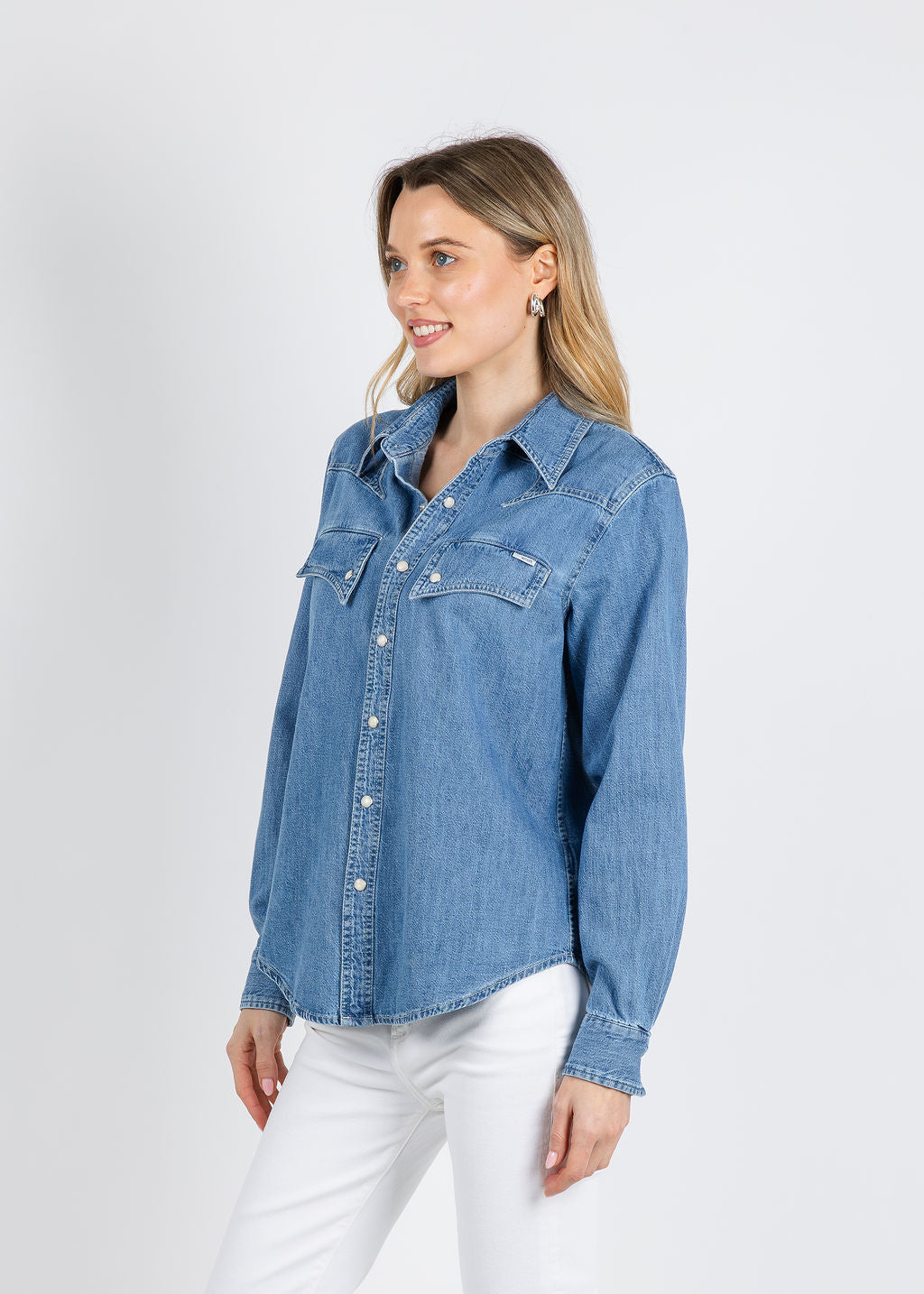 Mother The Gallop Exes Denim Shirt in Playing for Keeps available at Barbara Katz