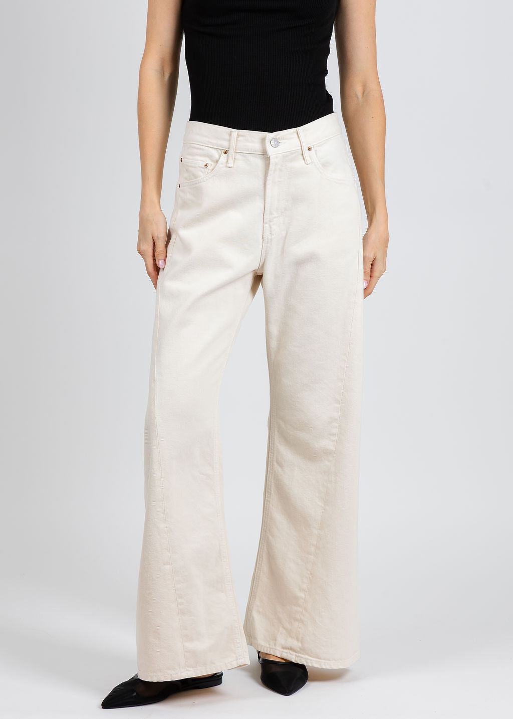 Mother The Lil Lemon Twist Sneak Jeans in Natural available at Barbara Katz