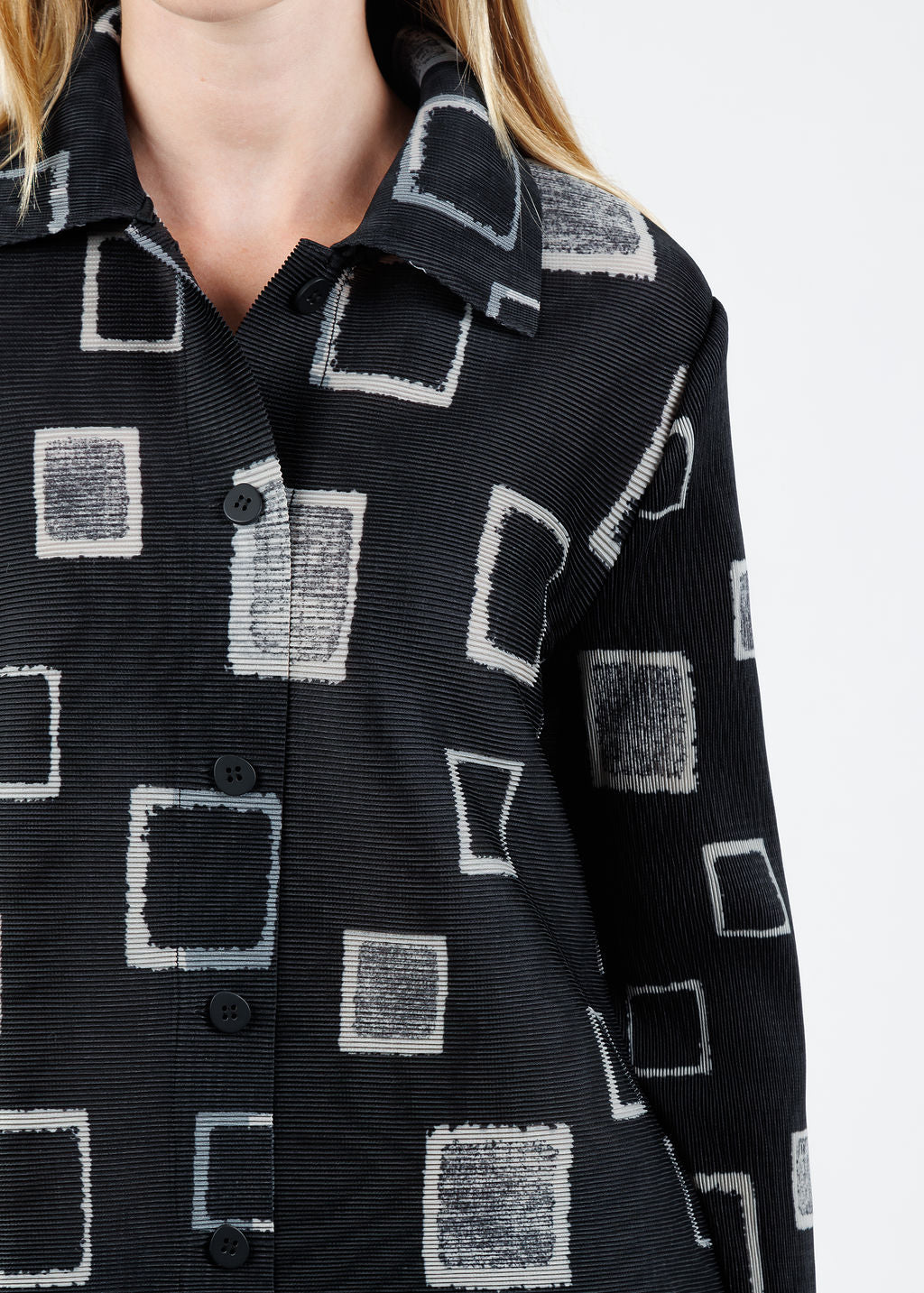 Olivia by Habitat Parisian Pleat Night Out Jacket in Black available at Barbara Katz