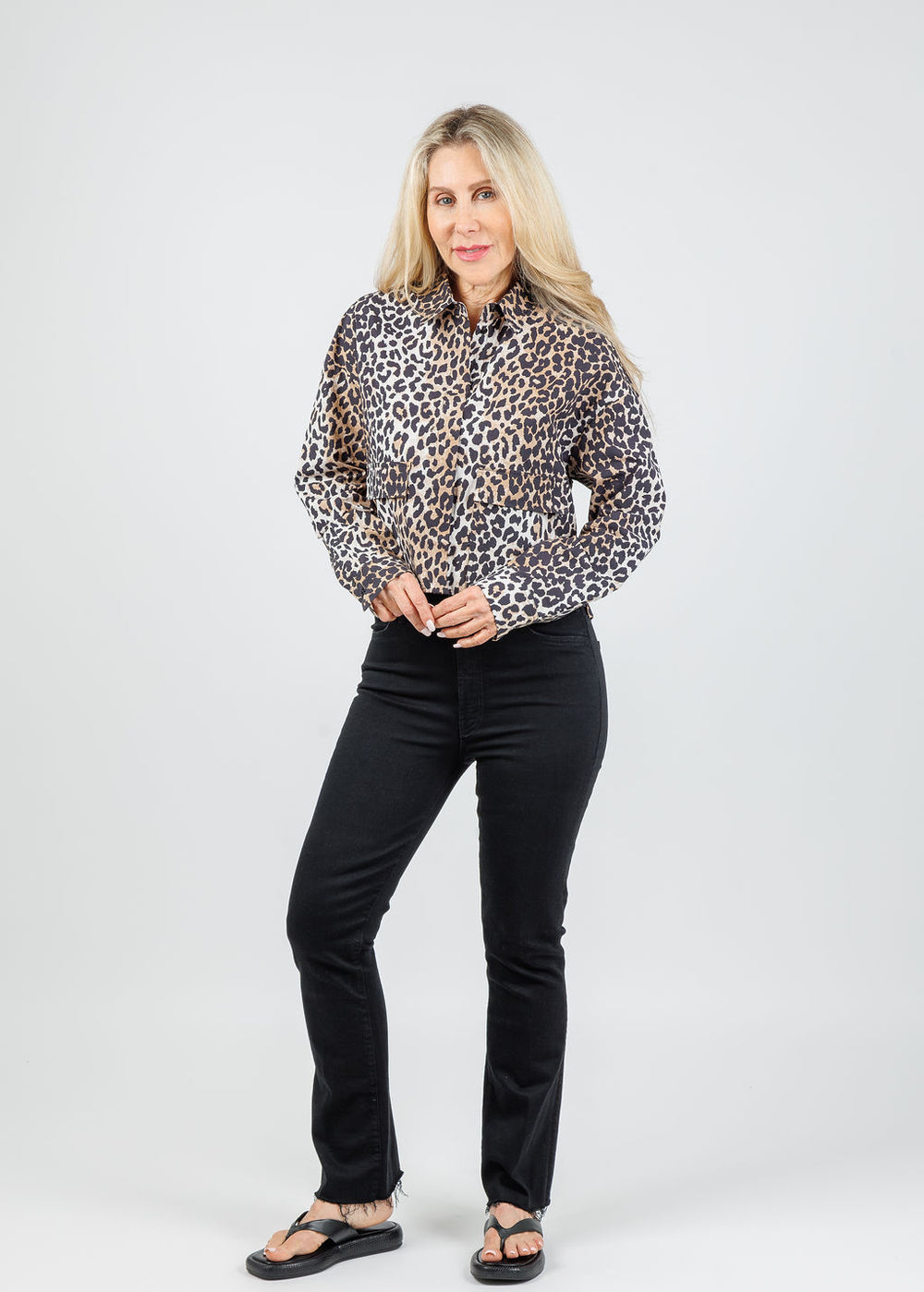 Oui Leopard Crop Blouse paired with Mother The Hustler Ankle Fray Jeans in Not Guilty available at Barbara Katz