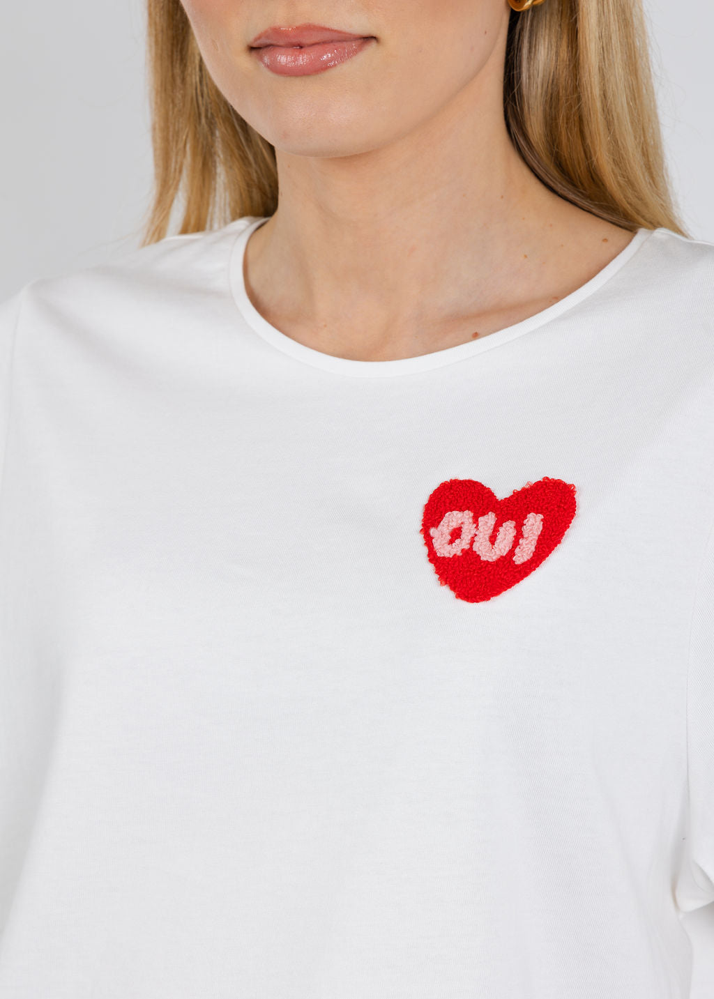 Oui Heart Tee in Cloud Dancer available at Barbara Katz