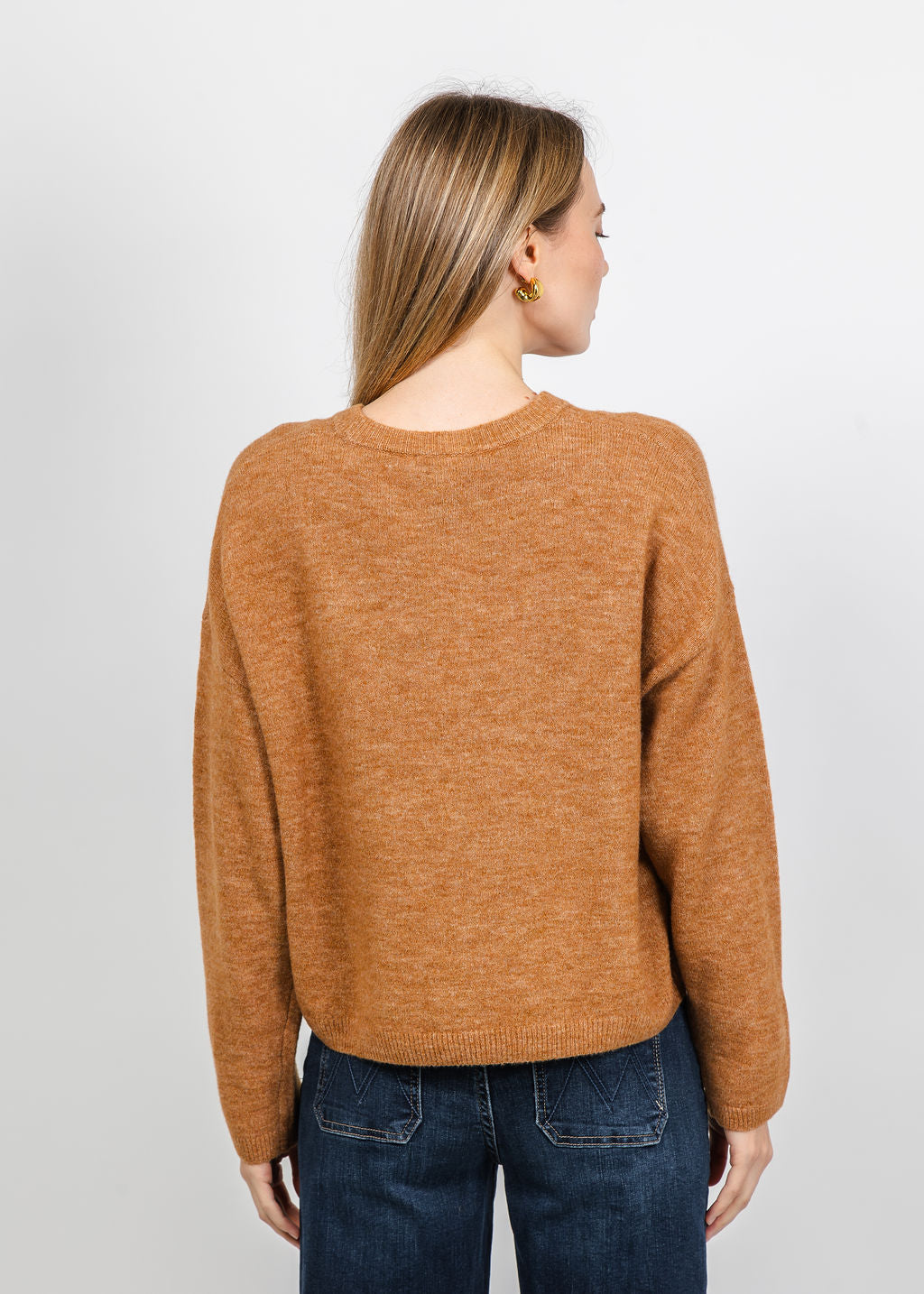 Oui Nila Cozy Crew Sweater in Light Rosewood available at Barbara Katz