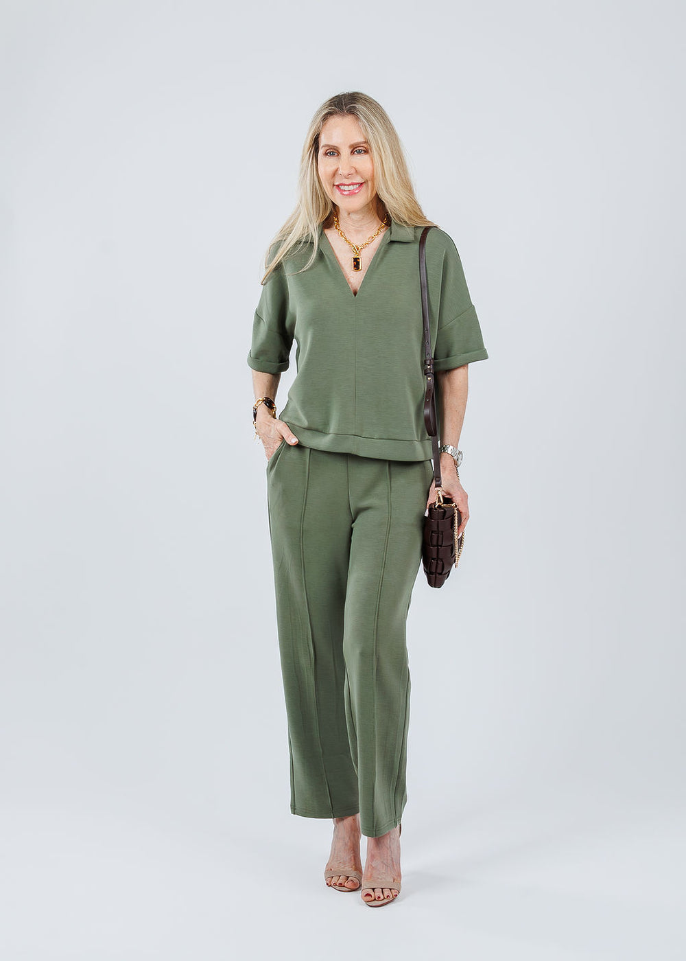Oui Noely Shaded Sweatshirt in Moss paired with matching Noely Shaded Pants in Moss available at Barbara Katz