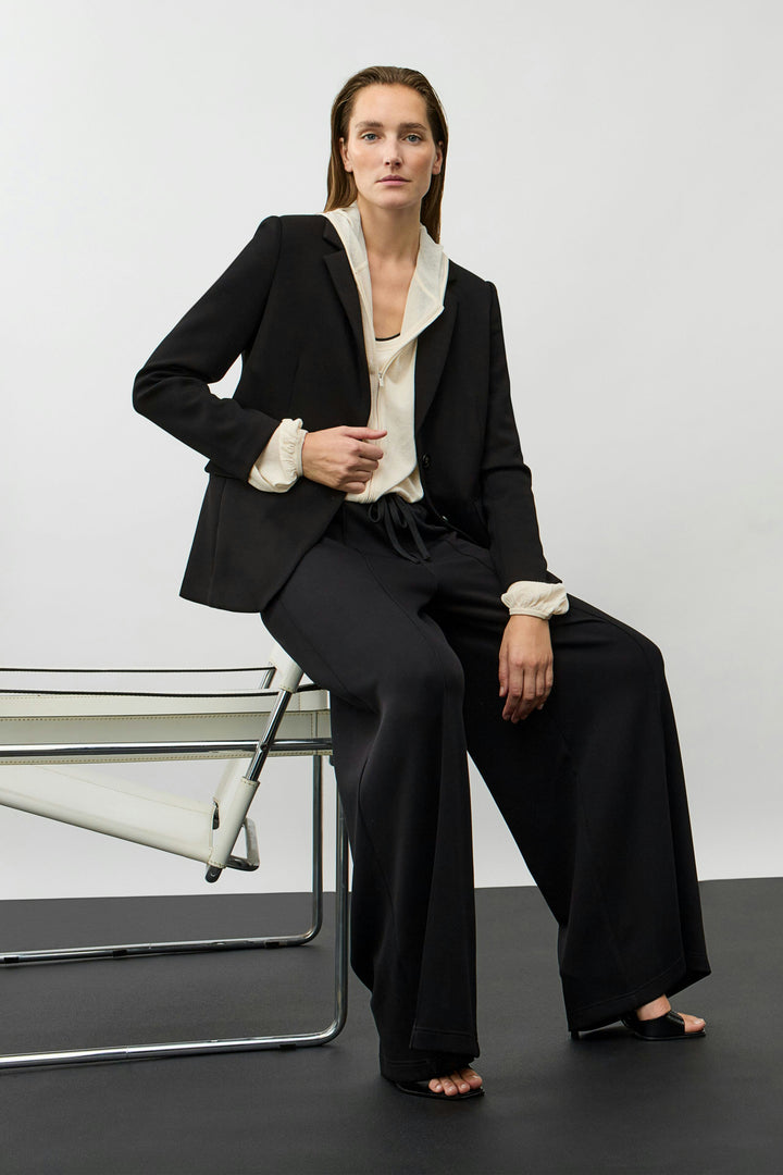 Oui Marlene Wide Leg Pant in Black available at Barbara Katz