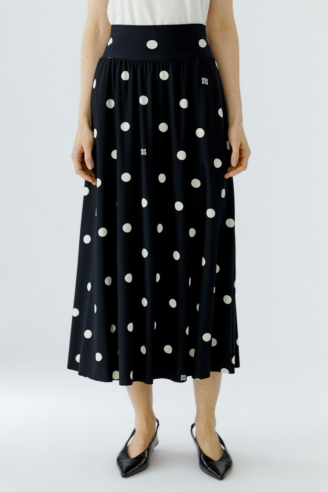 Oui Polka Dot Skirt in Black available at Barbara Katz
