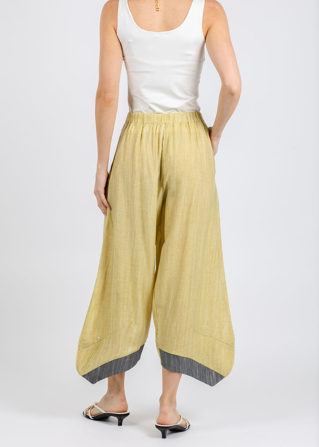 Ozai N Ku Debbie Pants in Block available at Barbara Katz