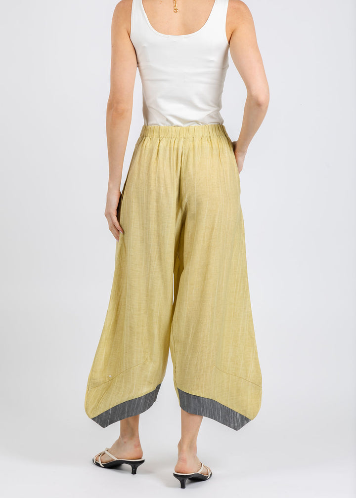 Ozai N Ku Debbie Pants in Block available at Barbara Katz