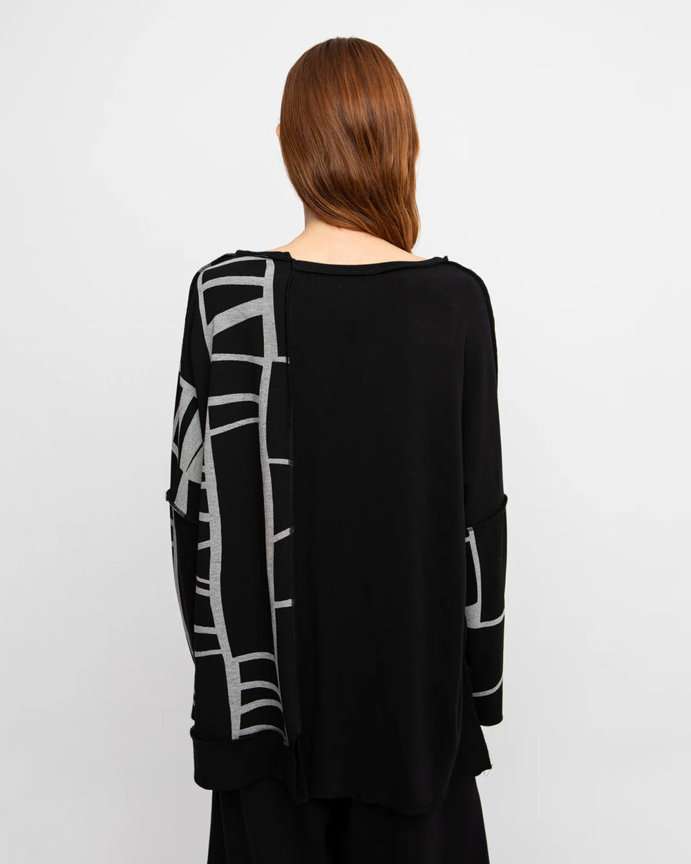 Ozai N Ku Long Sleeve Abstract Top