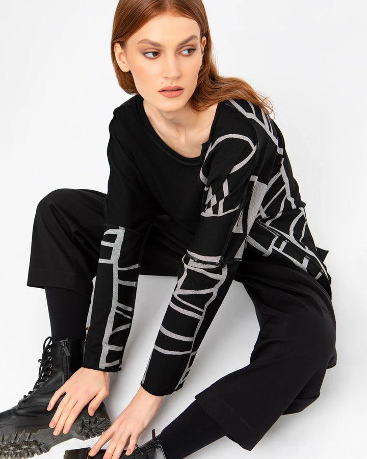 Ozai N Ku Long Sleeve Abstract Top