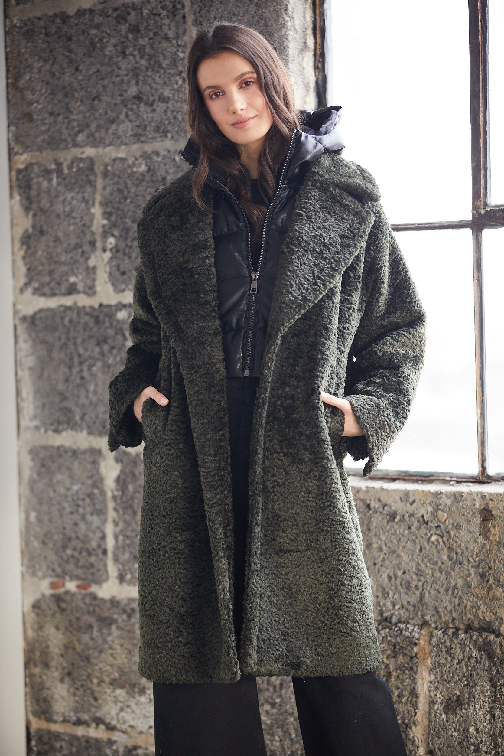 Adroit Atelier Polly Long Faux Fur Coat - Forest Green – Barbara Katz