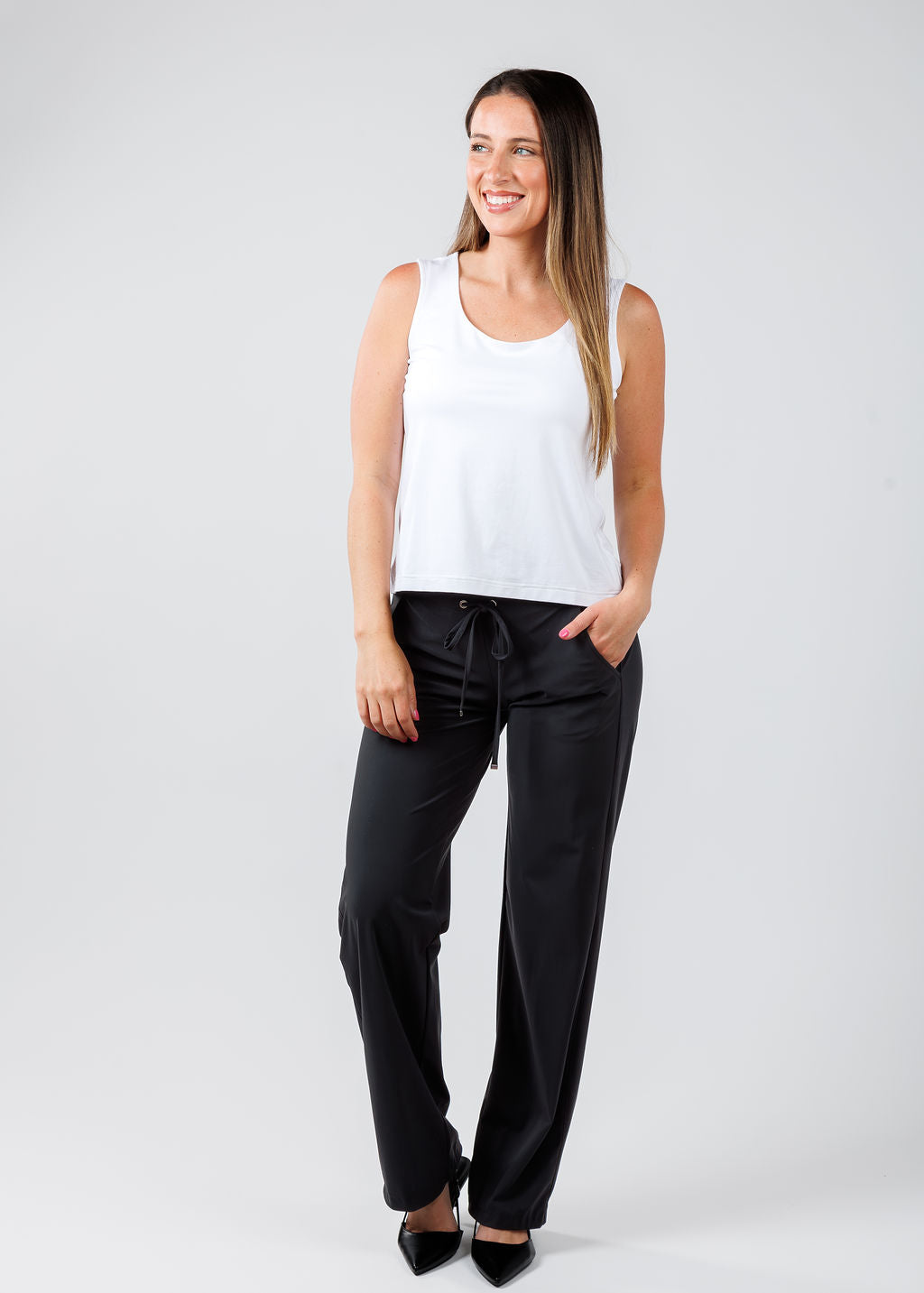 Raffaello Rossi Candice Straight Pants in Black available at Barbara Katz