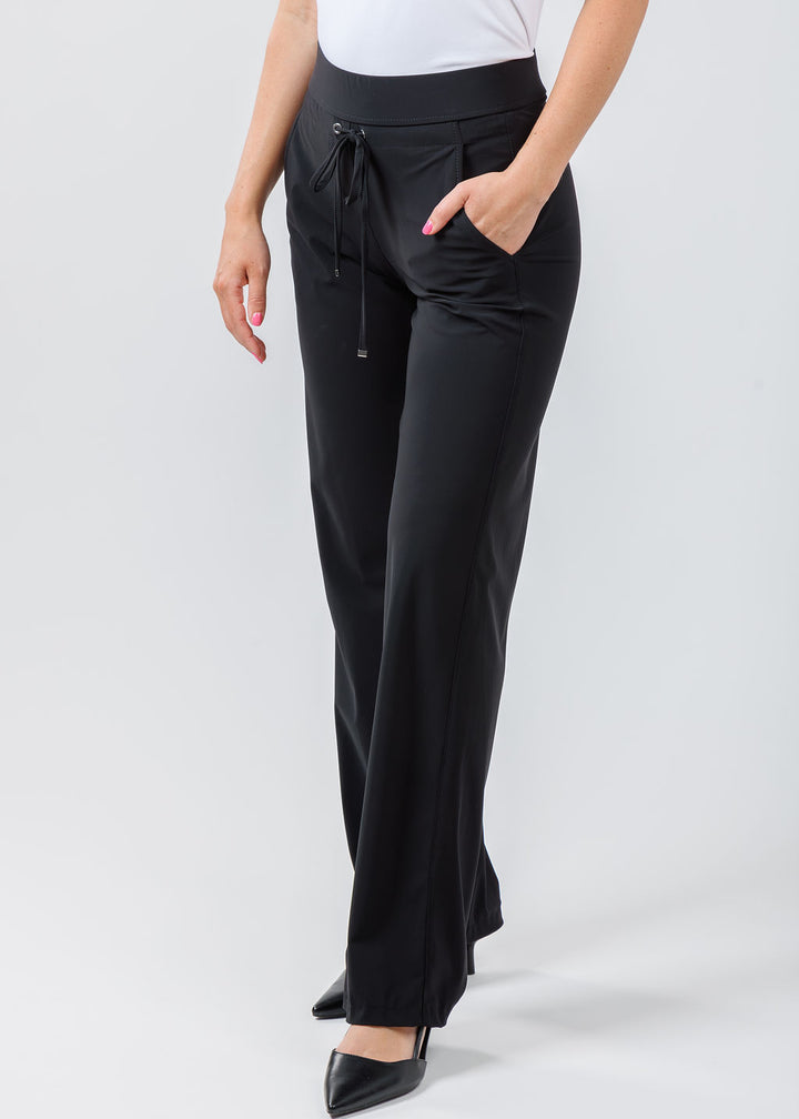 Raffaello Rossi Candice Straight Pants in Black available at Barbara Katz
