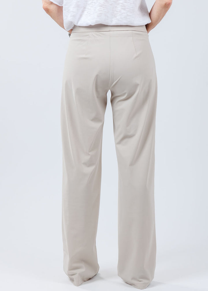 Raffaello Rossi Candice Straight Pants in Kalk available at Barbara Katz