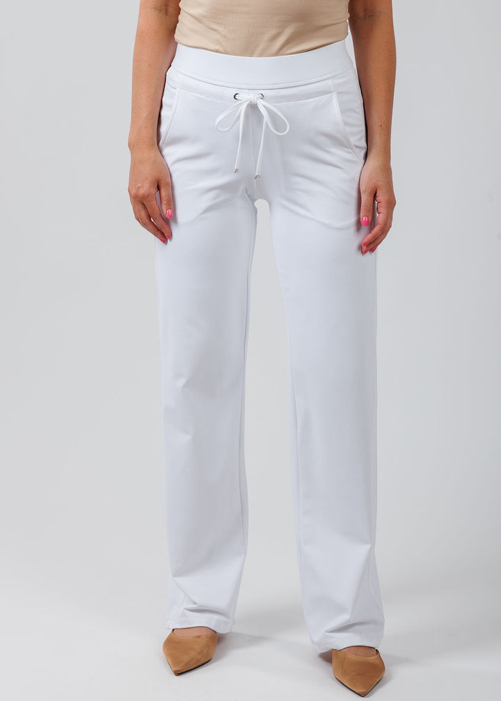 Raffaello Rossi Candice Straight Pants in White available at Barbara Katz 